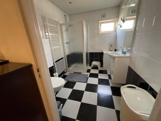 Chalet Buutengeweun, met luxe JACUZZI en TONSAUNA Sint-Annaland Buitenkant foto