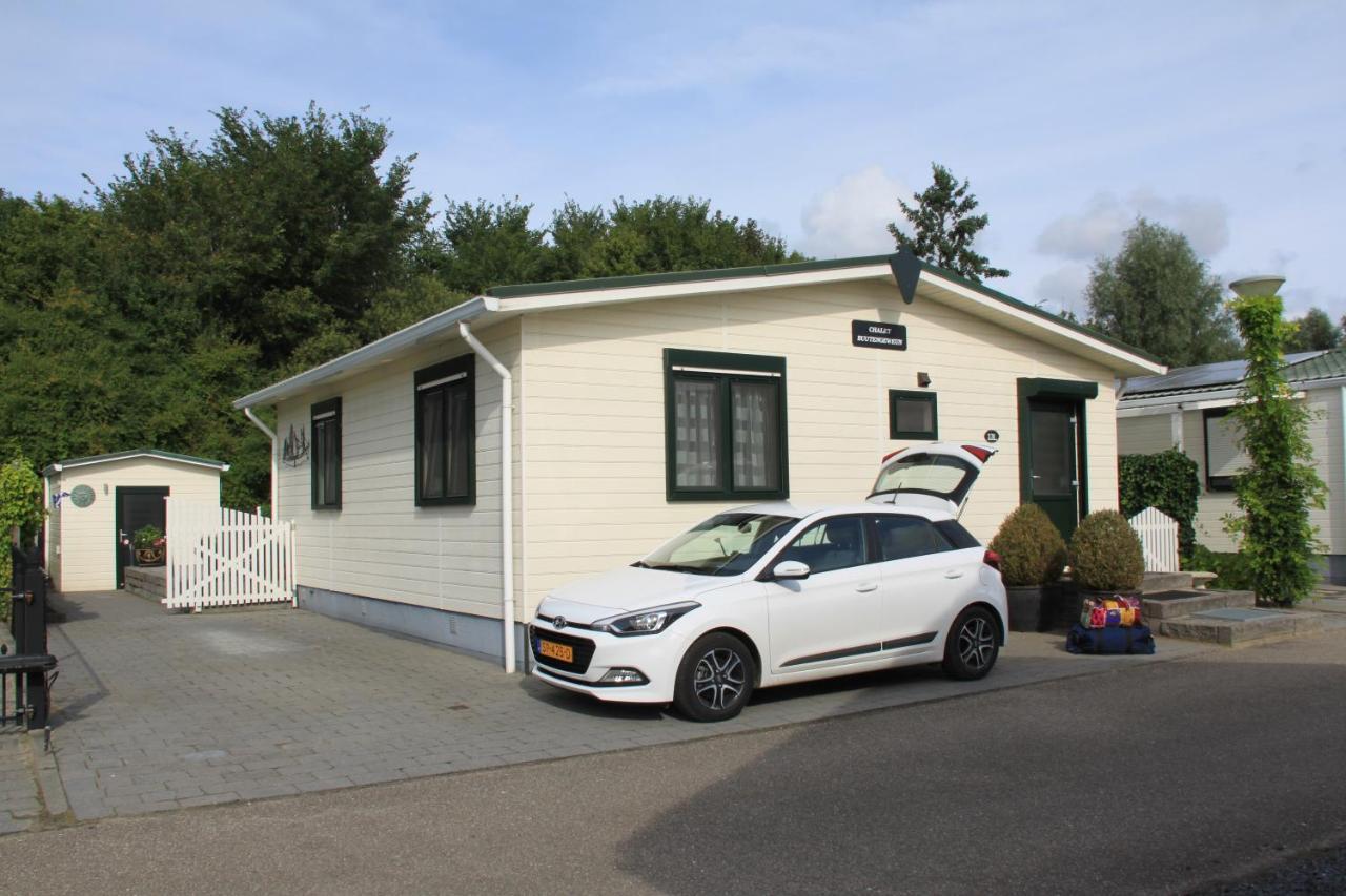 Chalet Buutengeweun, met luxe JACUZZI en TONSAUNA Sint-Annaland Buitenkant foto